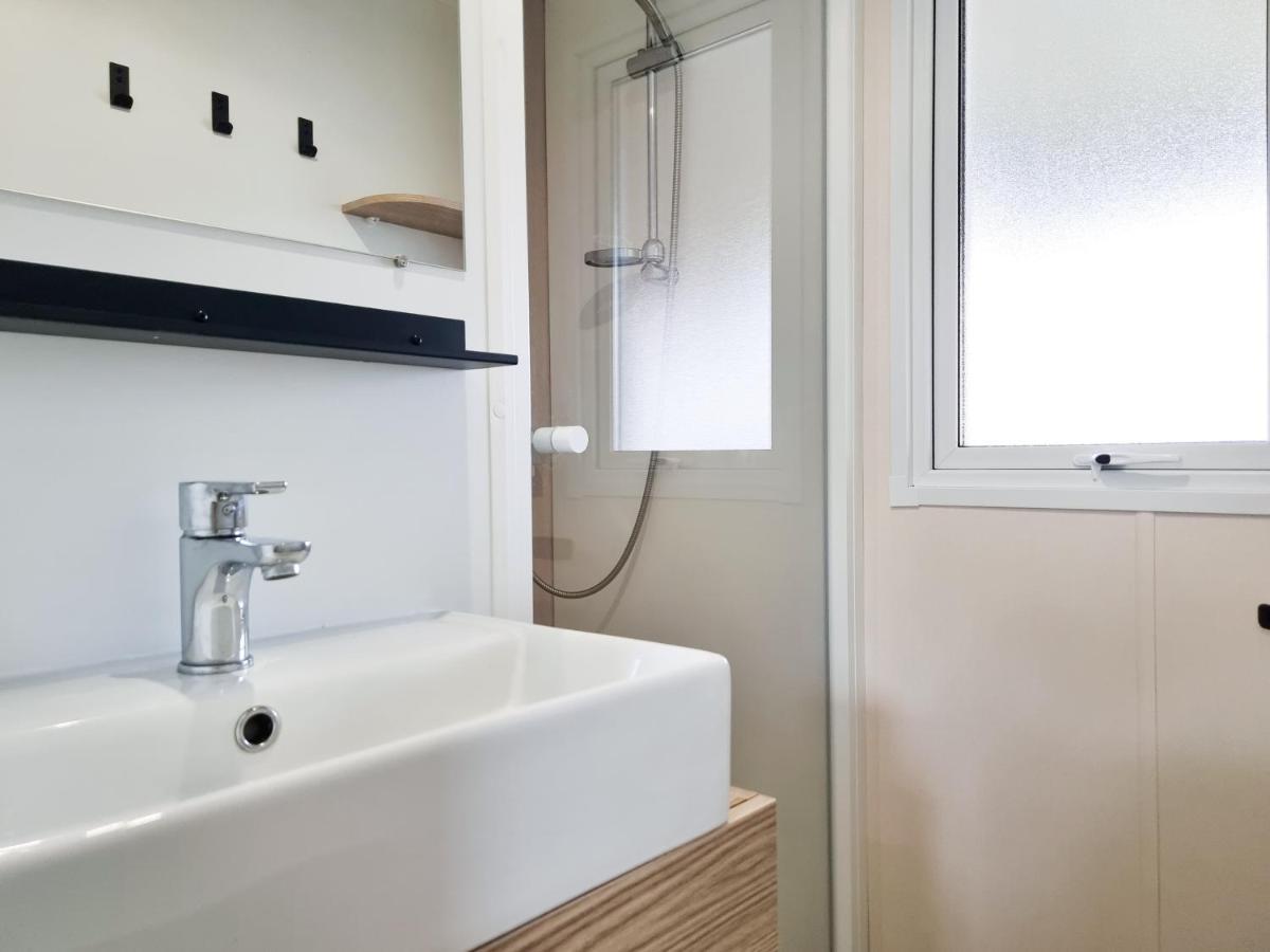 Prachtig Chalet Ok50 D12 Op Familiecamping Oostkapelle Kültér fotó