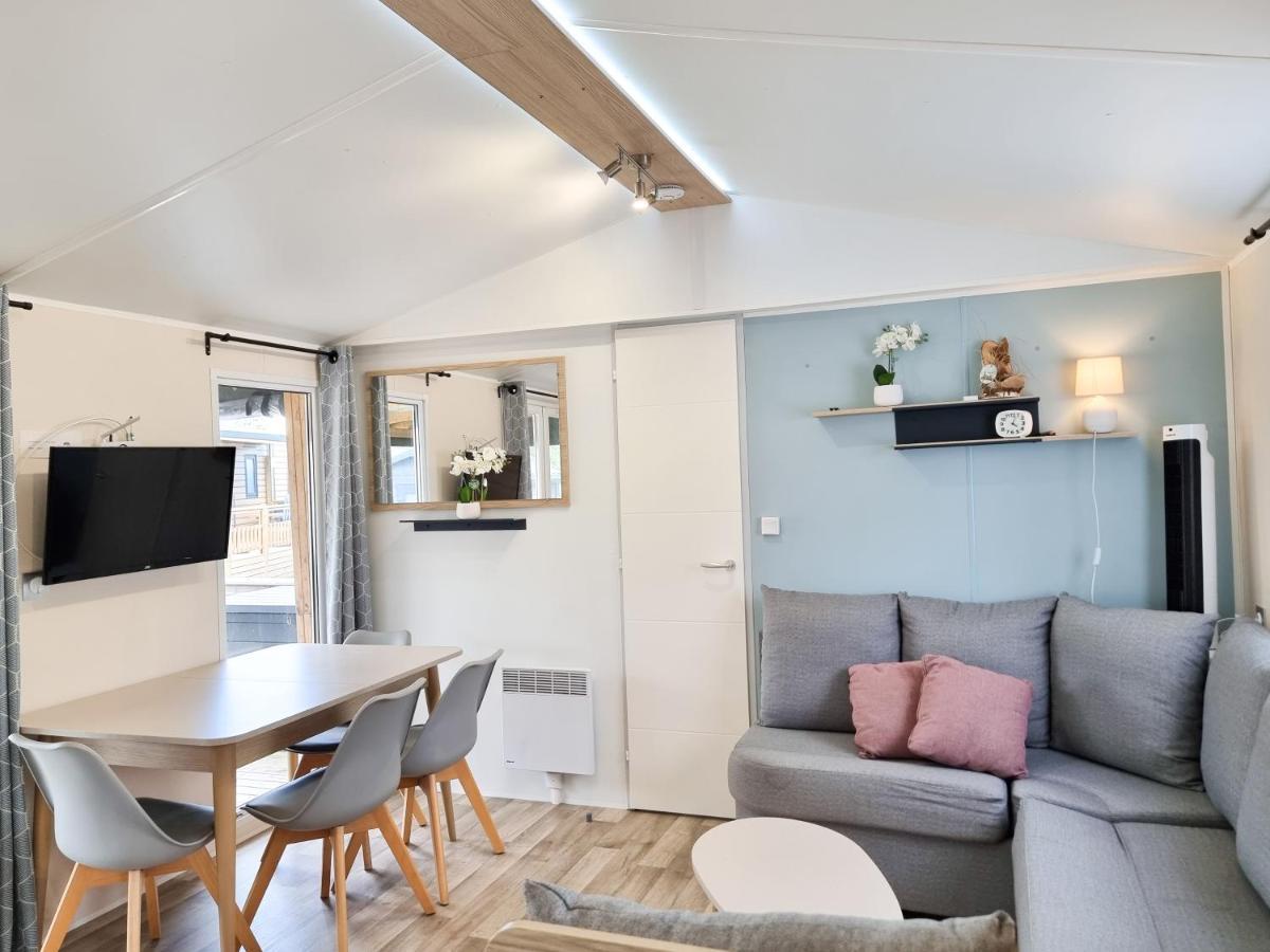 Prachtig Chalet Ok50 D12 Op Familiecamping Oostkapelle Kültér fotó
